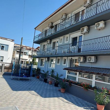 Rene Si Ilinca Eforie Norte Exterior foto